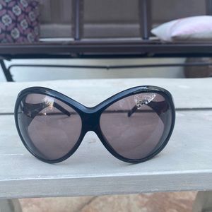 chanel sunglasses Black
